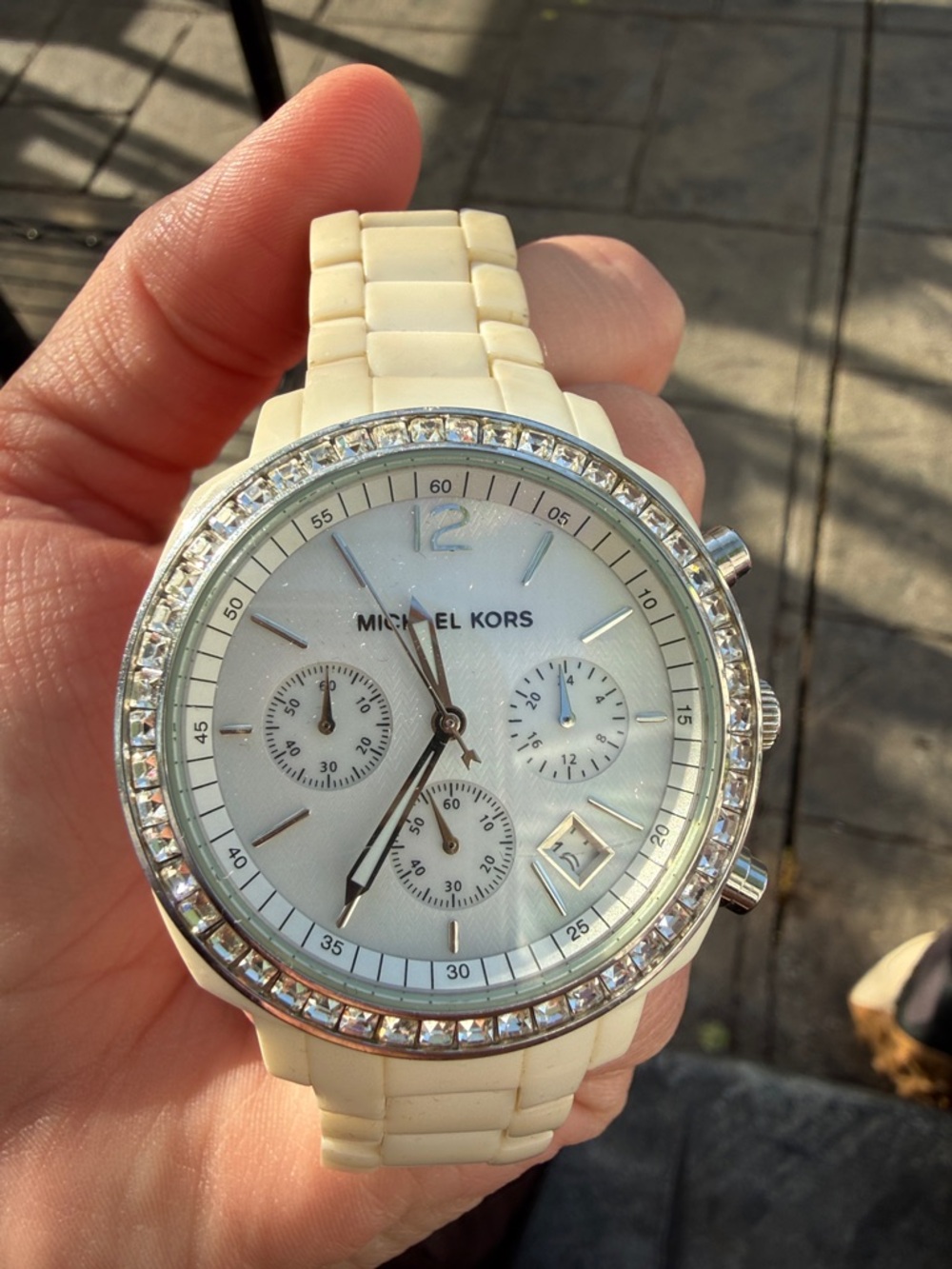 Michael Kors White Crystal Bezel Chronograph Women's Watch - Picture 5 of 6